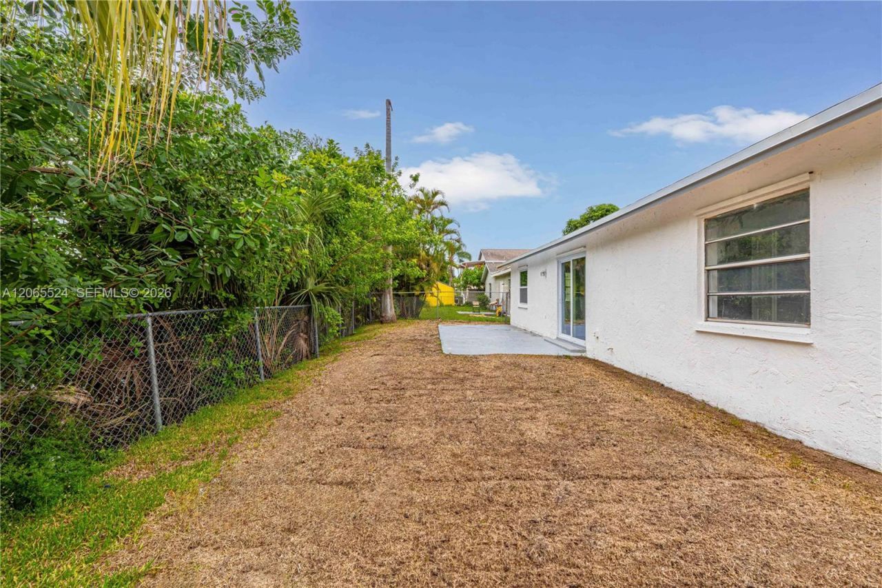 8500 SW 20th St , North Lauderdale, FL 33068 Photo