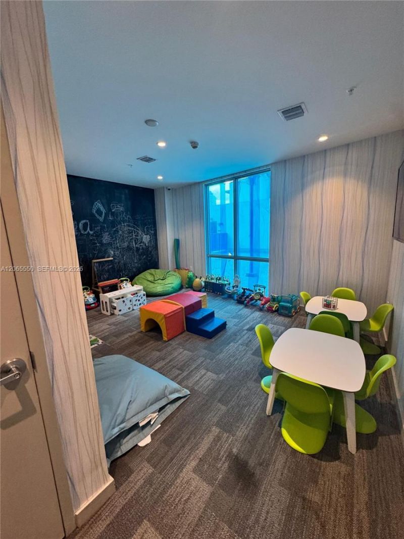 1010 SW 2nd Ave , Unit 607, Miami, FL 33130 Photo