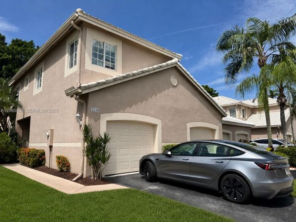 2050 Madeira Dr , Weston, FL 33327