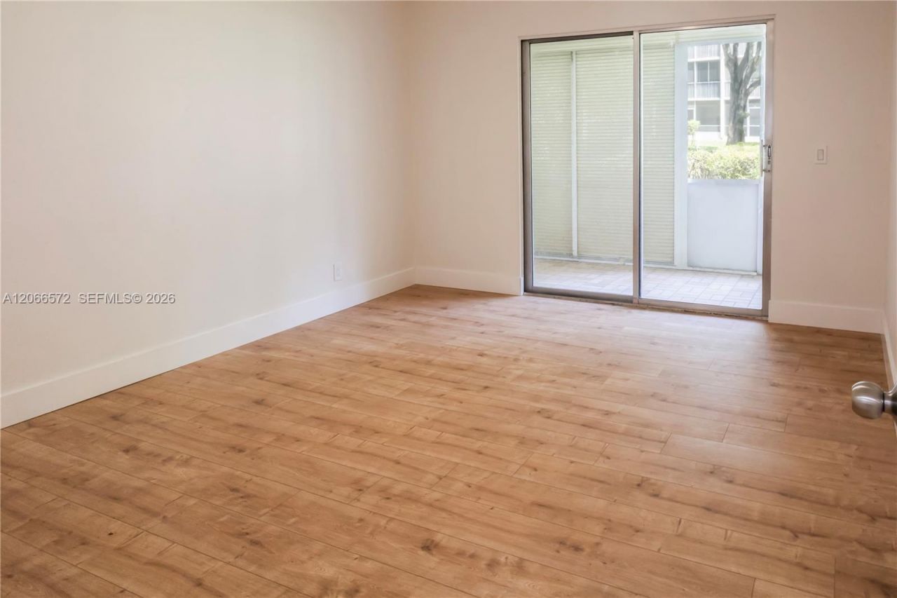 801 SW 133rd Ter, Unit 118K, Pembroke Pines, FL 33027 Photo