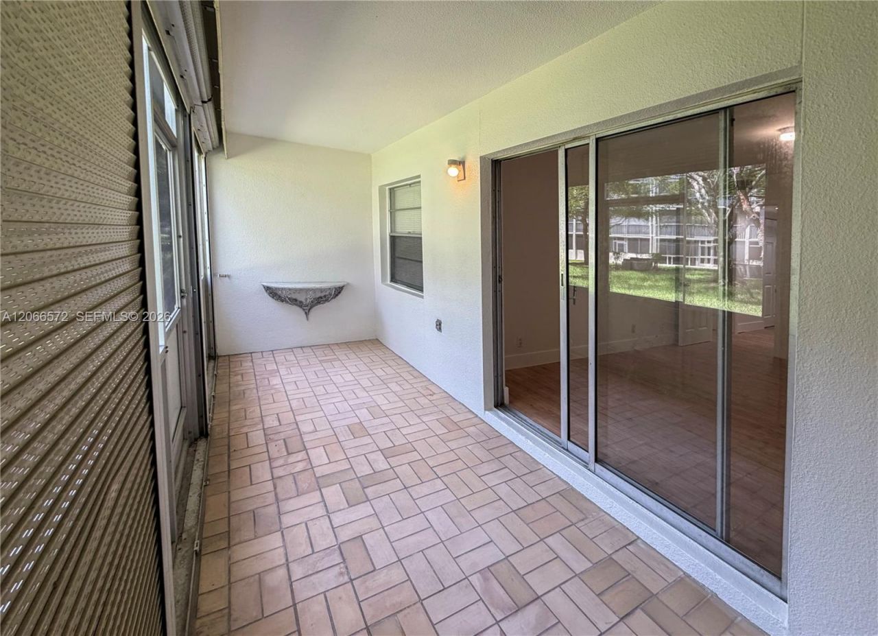 801 SW 133rd Ter, Unit 118K, Pembroke Pines, FL 33027 Photo