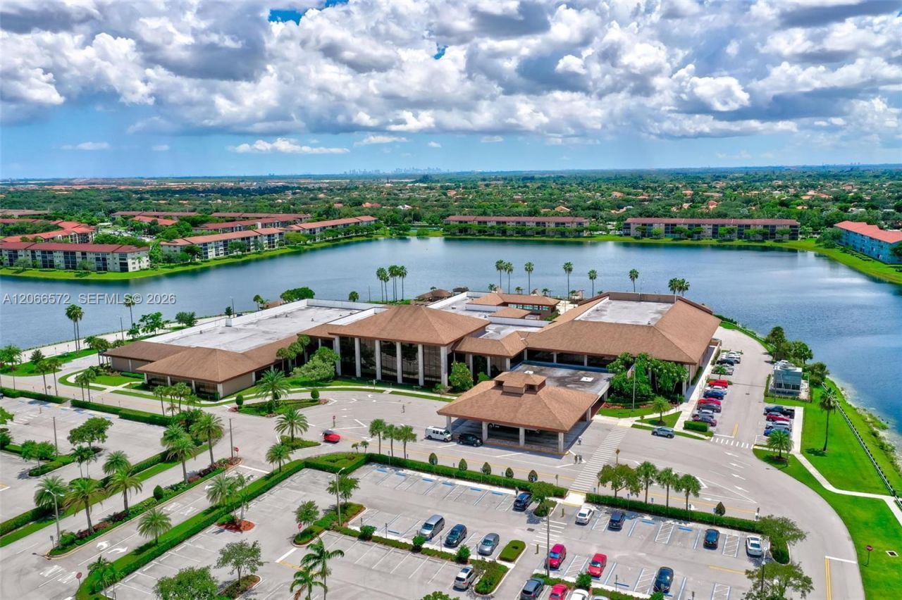 801 SW 133rd Ter, Unit 118K, Pembroke Pines, FL 33027 Photo