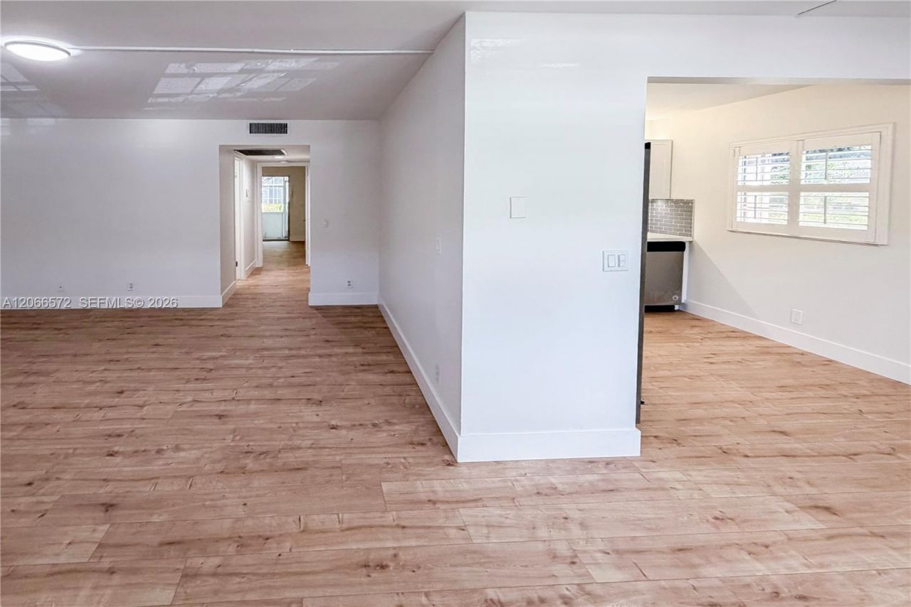 801 SW 133rd Ter, Unit 118K, Pembroke Pines, FL 33027 Photo