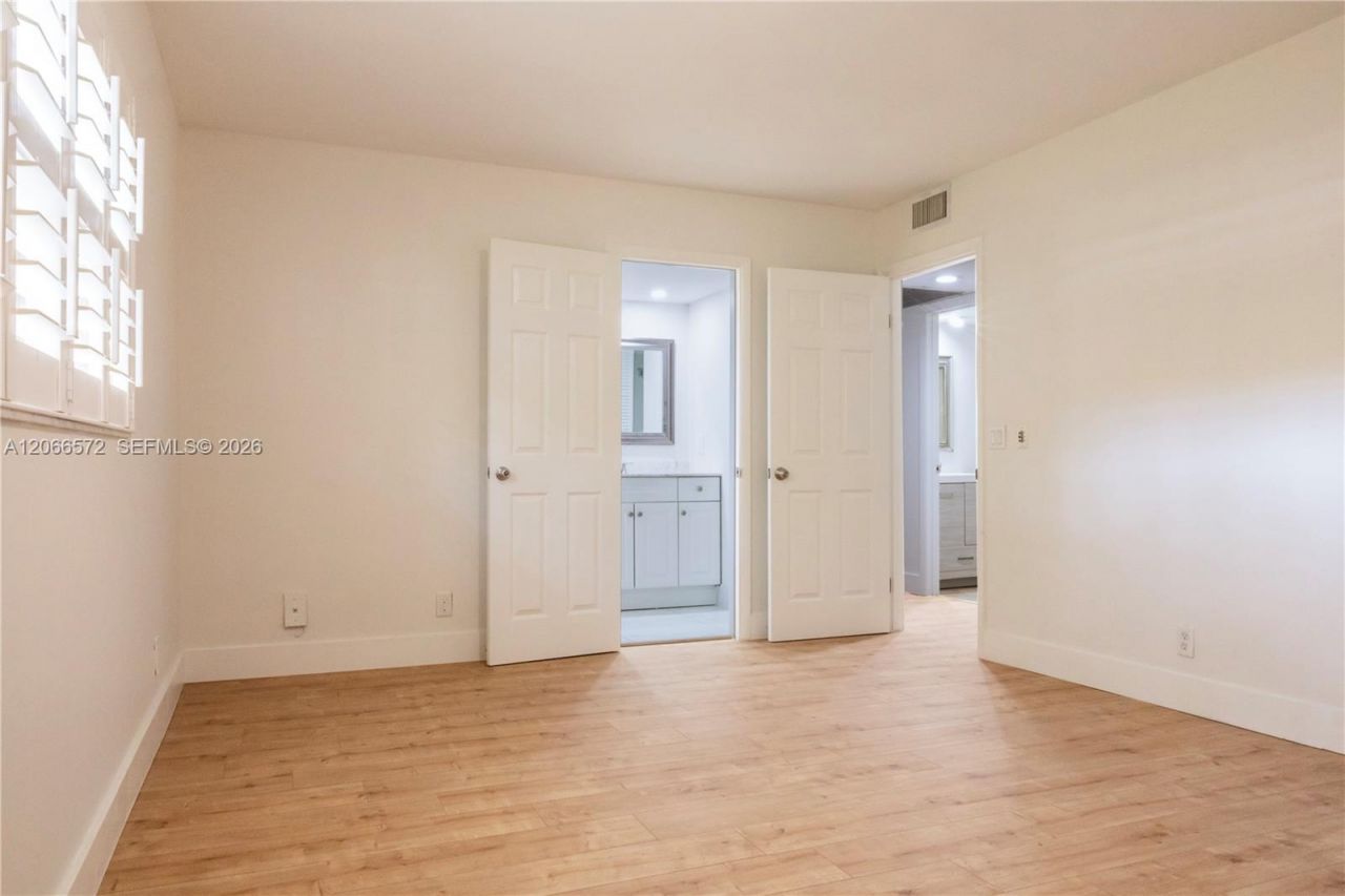 801 SW 133rd Ter, Unit 118K, Pembroke Pines, FL 33027 Photo