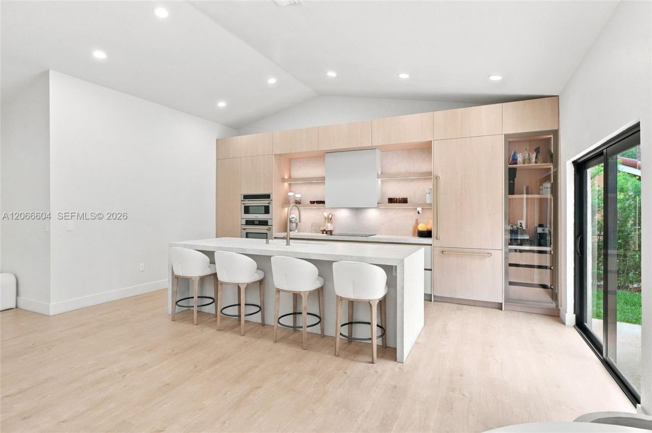 402 SW 200th Ter, Pembroke Pines, FL 33029 Photo