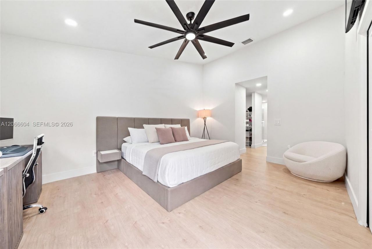 402 SW 200th Ter, Pembroke Pines, FL 33029 Photo