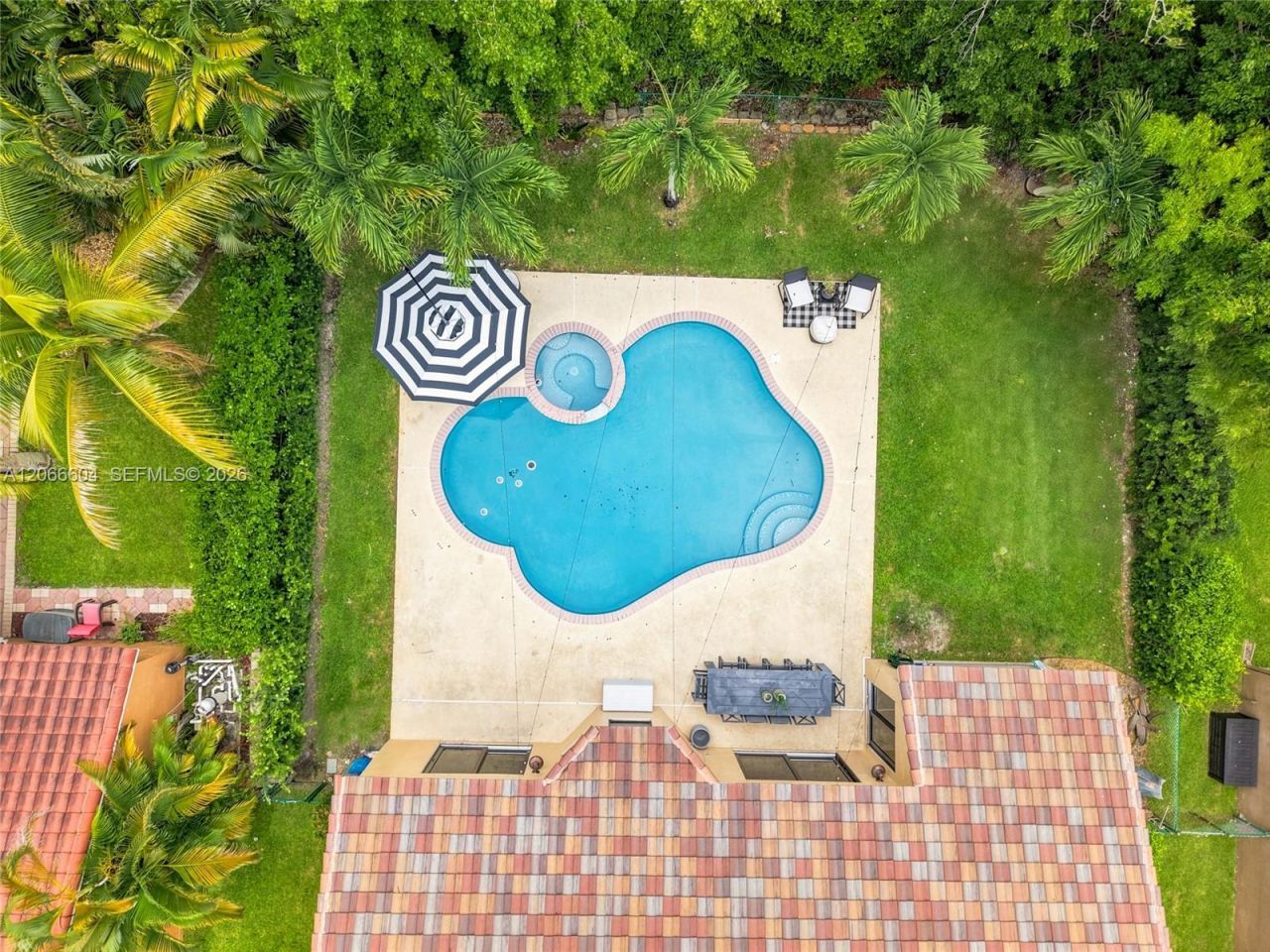402 SW 200th Ter, Pembroke Pines, FL 33029 Photo