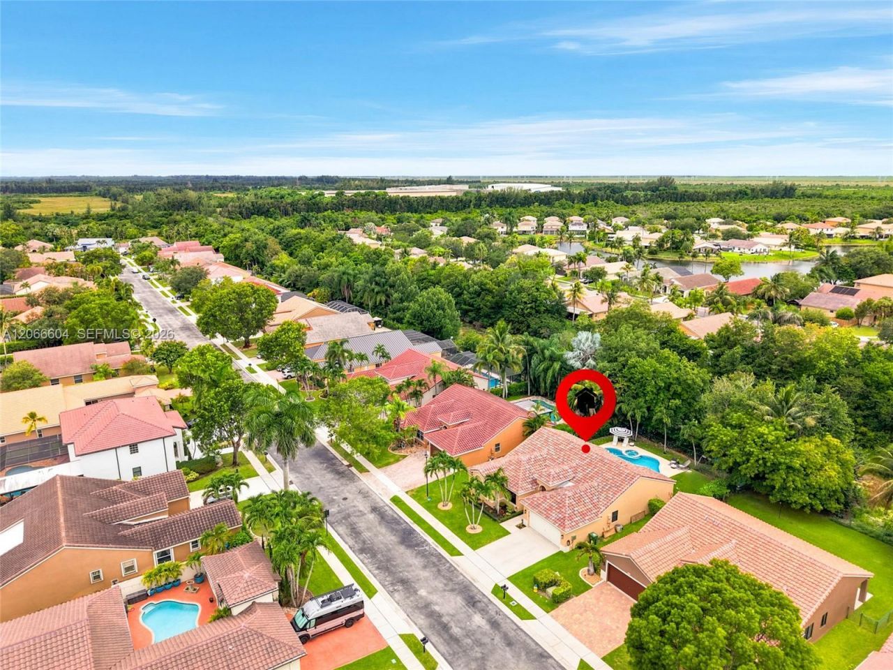 402 SW 200th Ter, Pembroke Pines, FL 33029 Photo