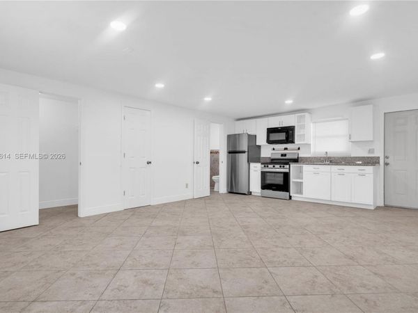 1041 NE 9th ave, Unit A1, Fort Lauderdale, FL 33304