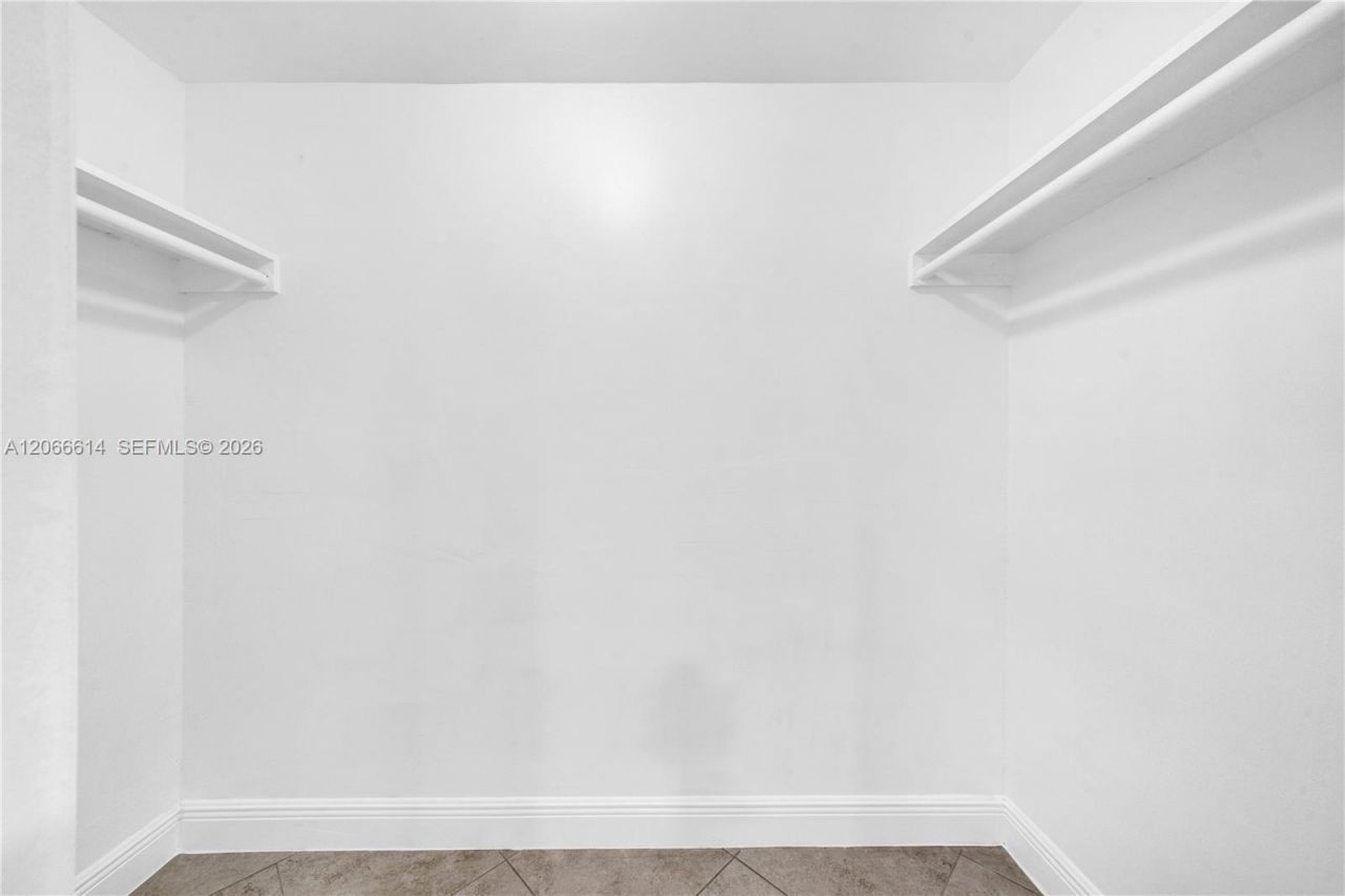 1041 NE 9th Ave, Unit A1, Fort Lauderdale, FL 33304 Photo