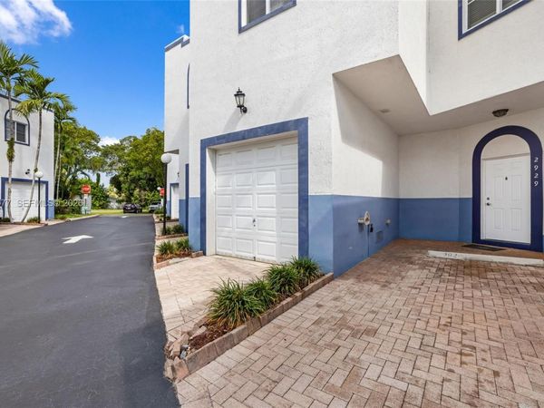 2929 SW 18th terrace , Fort Lauderdale, FL 33315