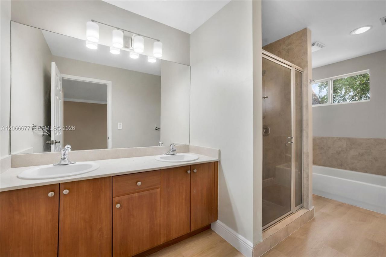 2929 SW 18th Terrace, Fort Lauderdale, FL 33315 Photo