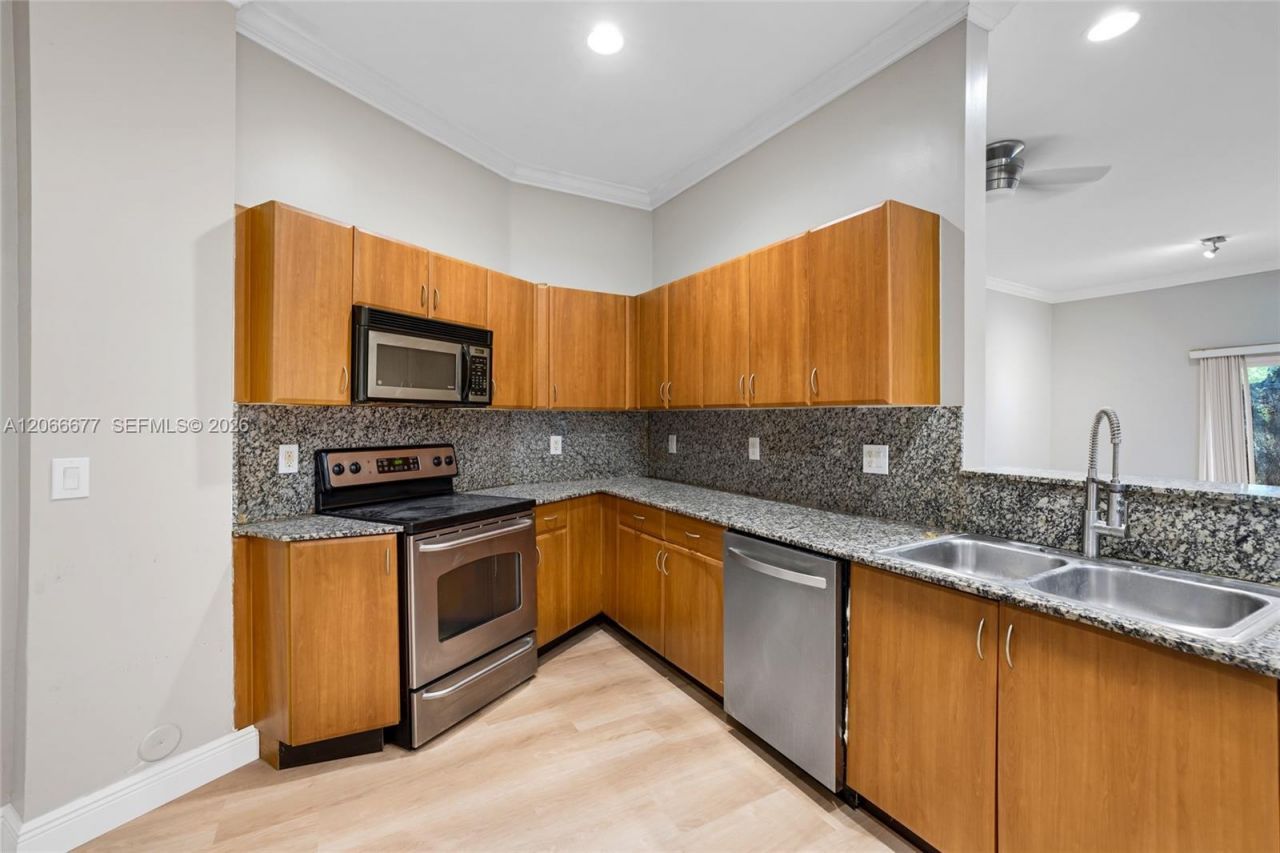 2929 SW 18th Terrace, Fort Lauderdale, FL 33315 Photo