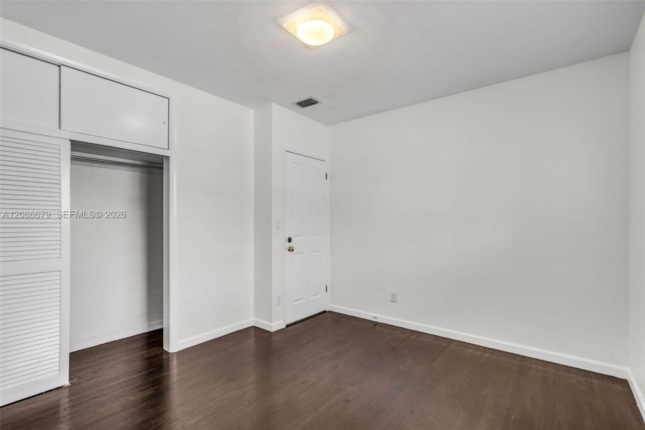 3640 SW 25th St, Unit 1, Miami, FL 33133 Photo