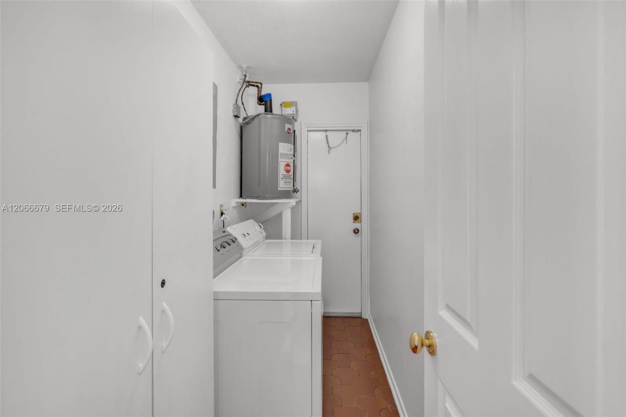 3640 SW 25th St, Unit 1, Miami, FL 33133 Photo