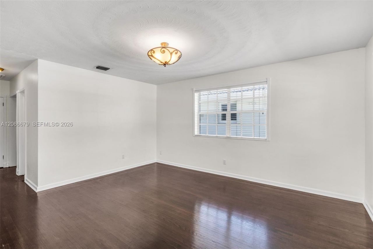 3640 SW 25th St, Unit 1, Miami, FL 33133 Photo