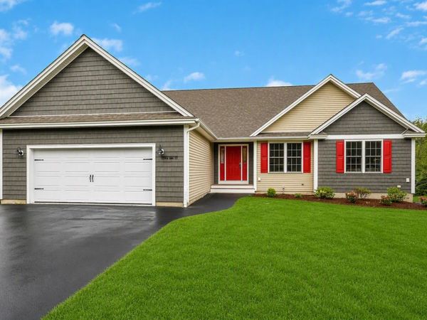 3 Maple Grove Road, Sandown, NH 03873