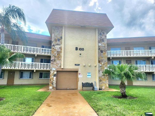 100 Village Green Circle E, Unit B212, Palm Springs, FL 33461
