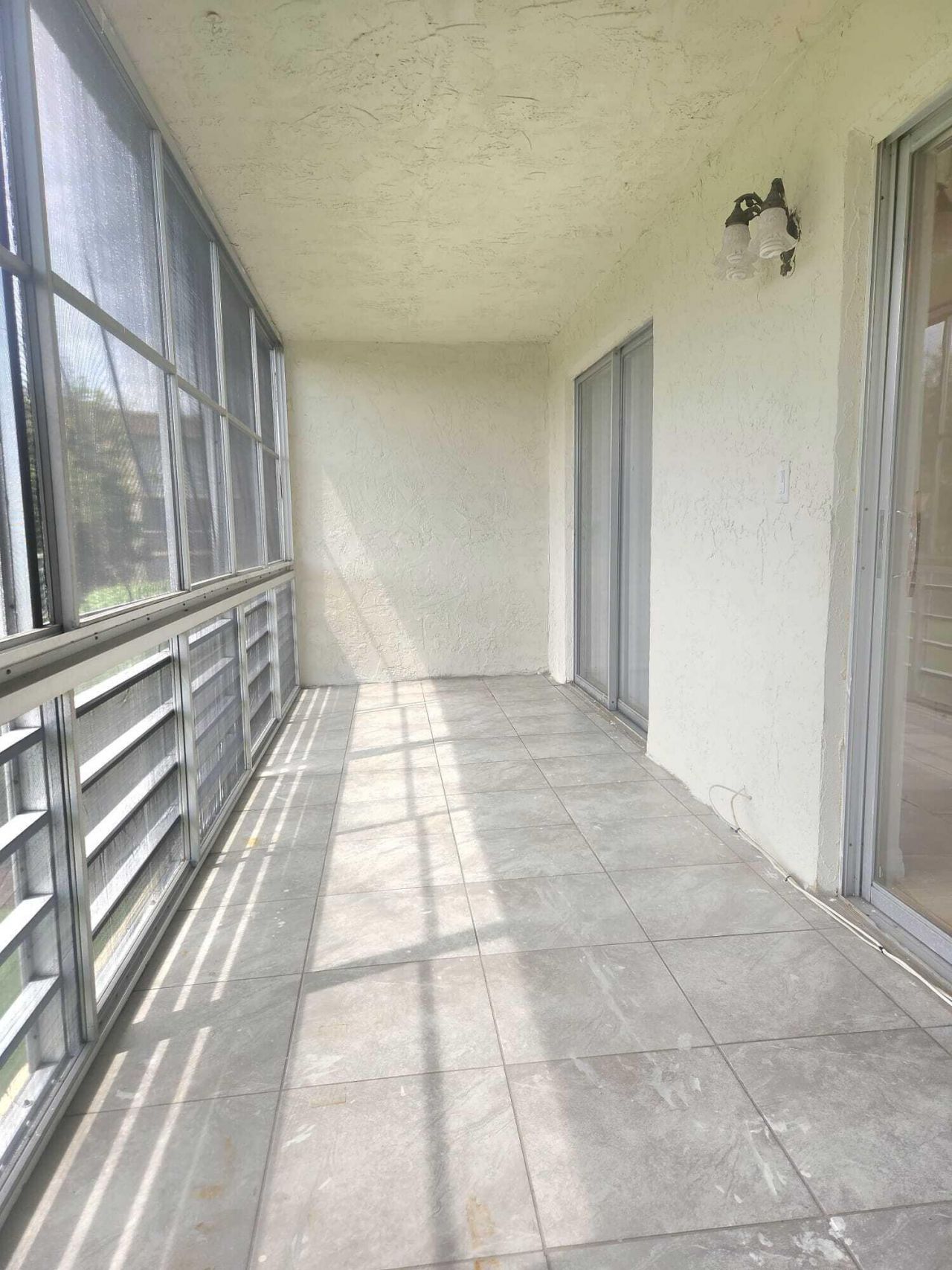 100 Village Green Circle E, Unit B212, Palm Springs, FL 33461 Photo