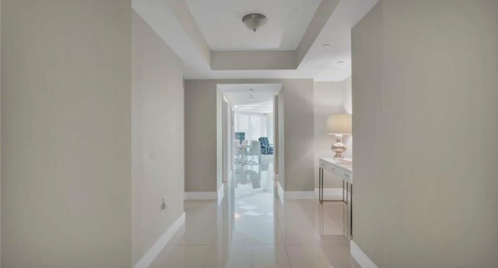 9401 Collins Avenue, Unit 402, Surfside, FL 33154 Photo