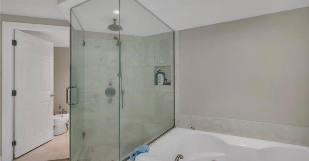 9401 Collins Avenue, Unit 402, Surfside, FL 33154 Photo