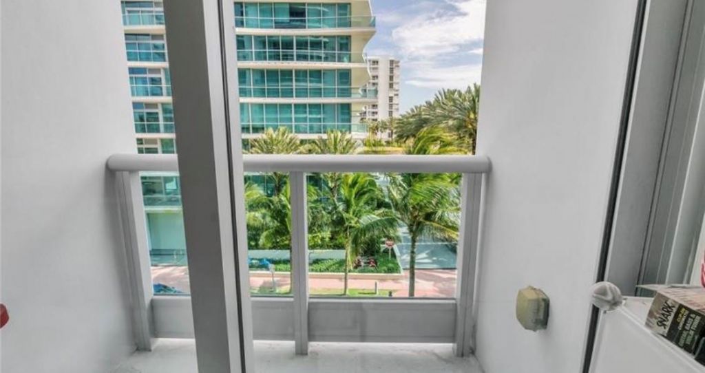 9401 Collins Avenue, Unit 402, Surfside, FL 33154 Photo