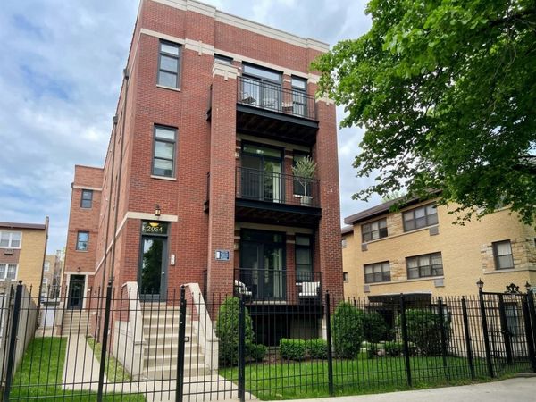 2054 W Chase Avenue , Unit 1S, Chicago, IL 60645