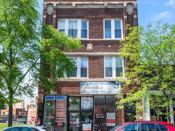 2822 N Milwaukee Avenue , Chicago, IL 60618