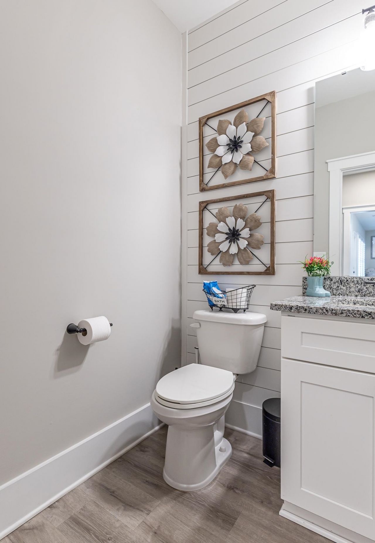 817 Atlantic Commons Dr. Photo 28