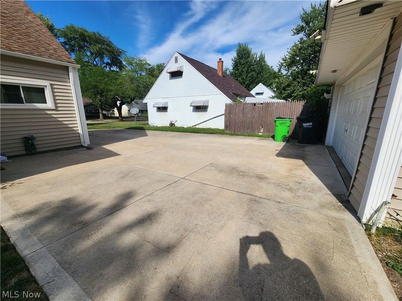 221 Wallace Drive, Berea, OH 44017 Photo 19