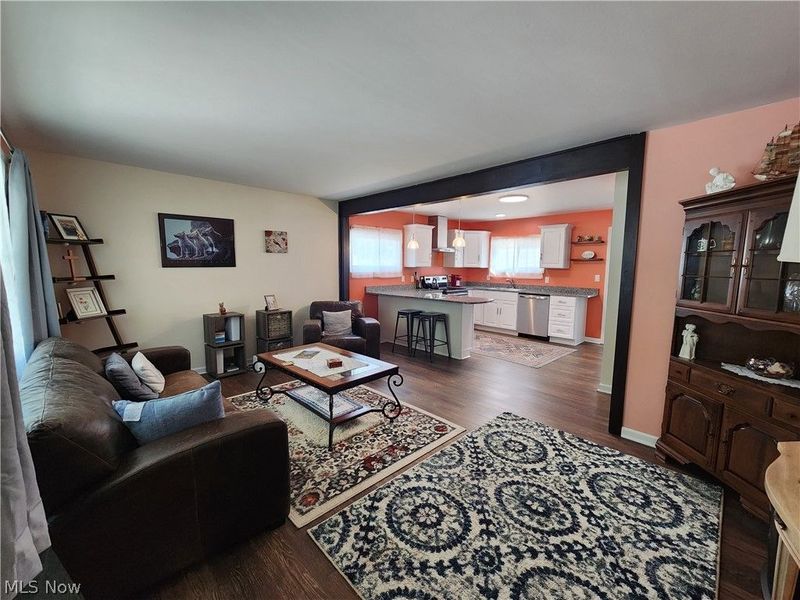 221 Wallace Drive, Berea, OH 44017 Photo 3
