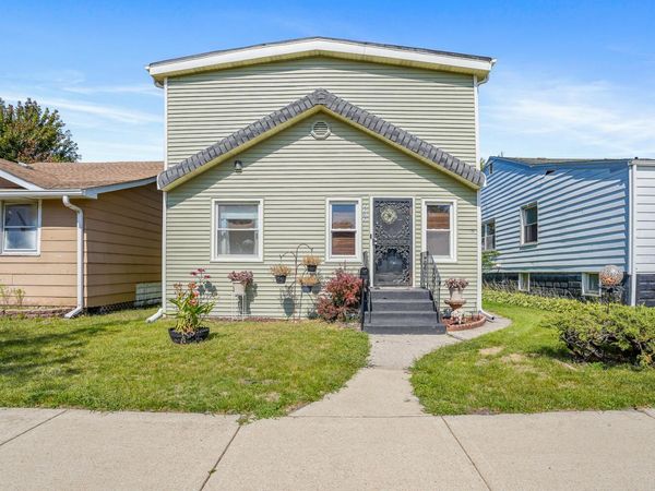 2707 163rd Place, Hammond, IN 46323