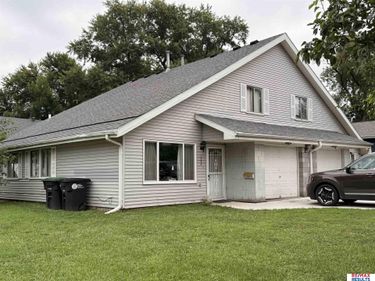 1223-1225 N 66 Street, Omaha, NE 68132