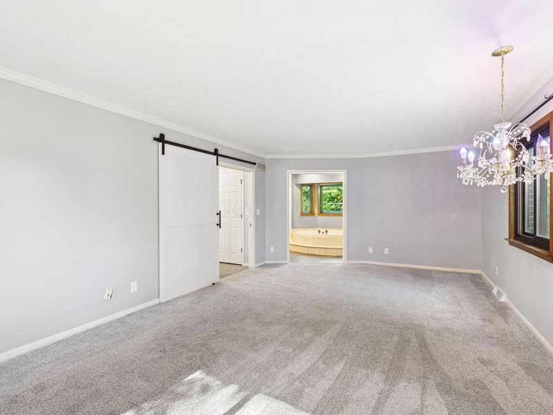 1755 Hickory Hill Drive, Columbus, OH 43228 Photo 23