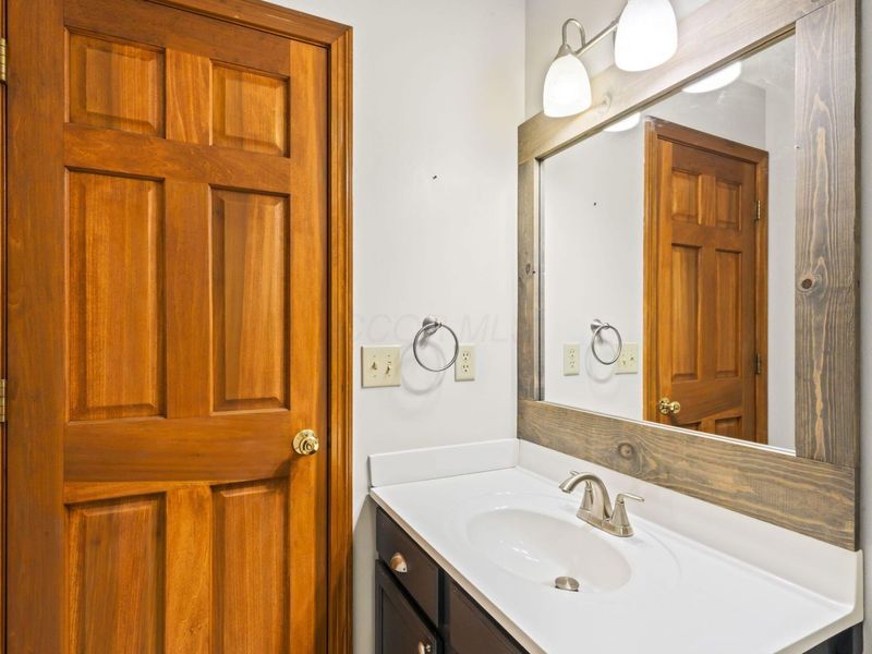 251 Alcon Drive, Newark, OH 43055 Photo 32