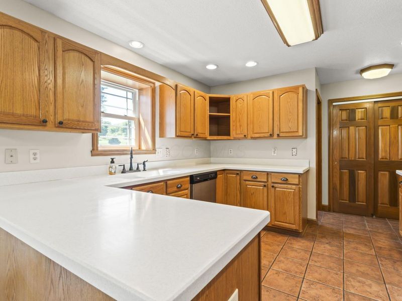 251 Alcon Drive, Newark, OH 43055 Photo 7