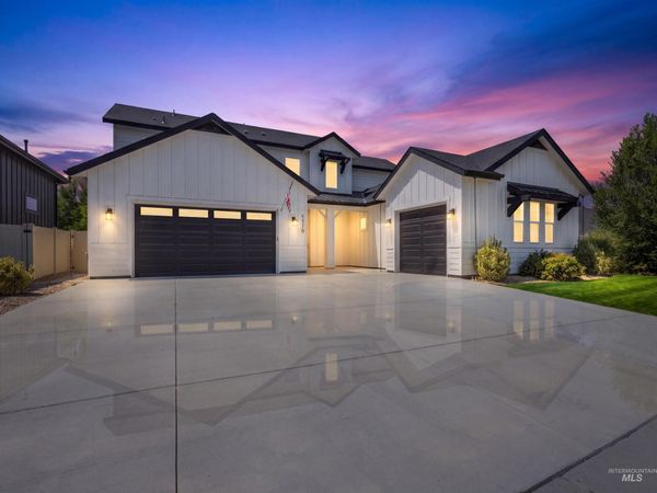 5379 S Mesa Trail Pl, Meridian, ID 83642