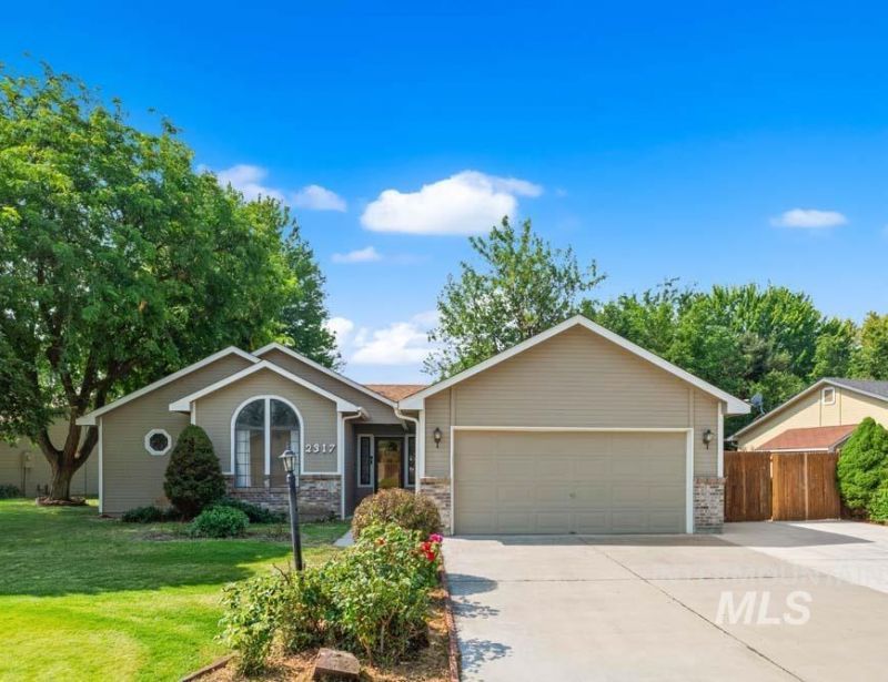 2317 W Rainfall St, Meridian, ID 83646 Main Photo