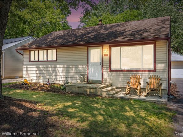 765 Robinwood Drive , Troy, Mi 48083