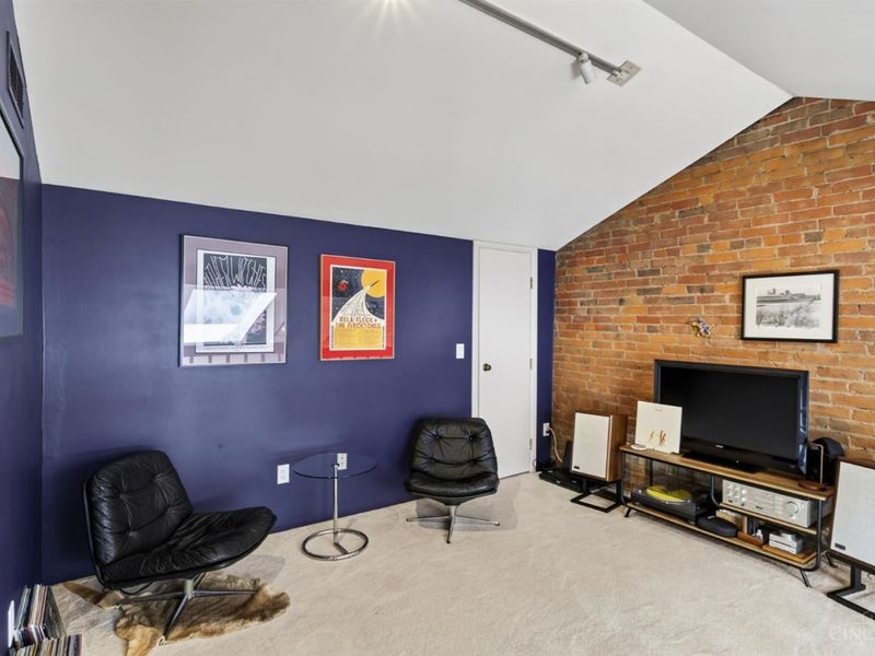 331 Milton Street, Cincinnati, OH 45202 Photo 28