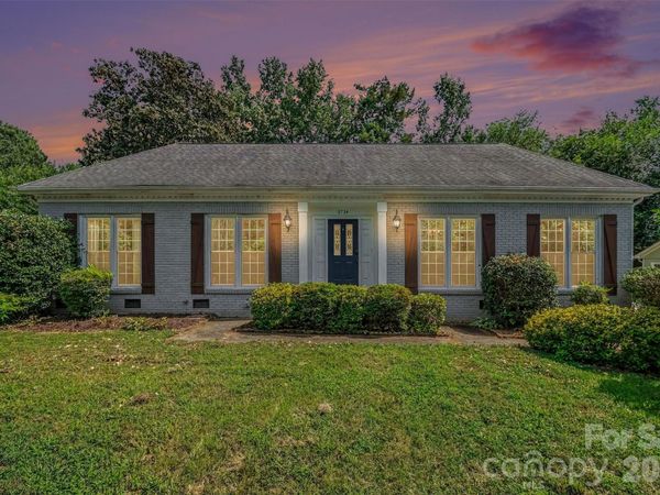 5734 Faulconbridge Road, Charlotte, NC 28227