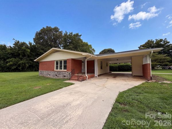 1951 Taylor Drive, Gastonia, NC 28052