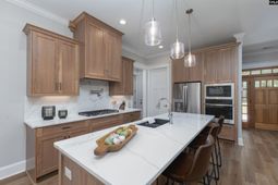 230 Mariners Way photo 4