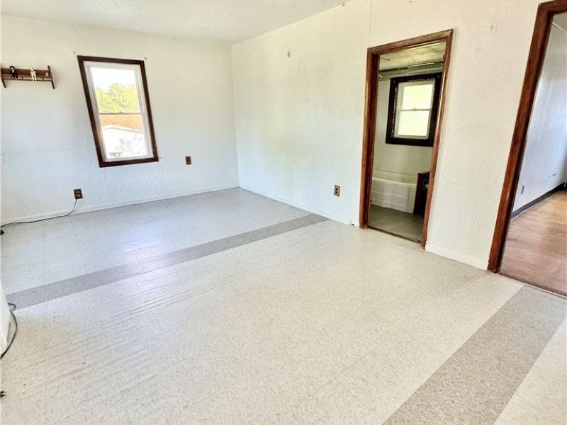 934 Buena Vista Boulevard, Steubenville, OH 43952 Photo 31