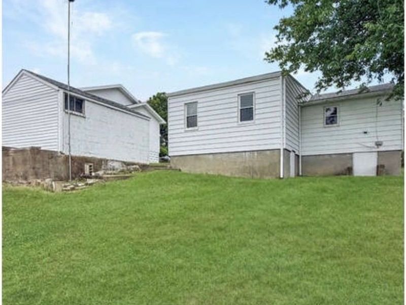 934 Buena Vista Boulevard, Steubenville, OH 43952 Photo 6