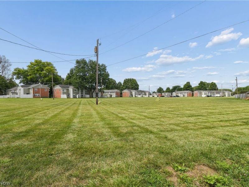156 Buckeye Circle, Columbus, OH 43217 Photo 8