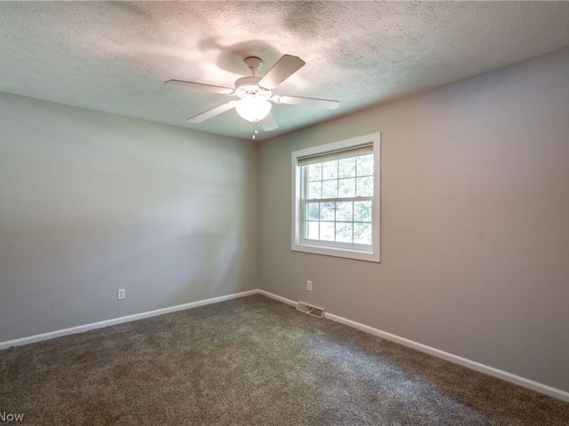 7320 Lourelton Avenue NW, North Canton, OH 44720 Photo 17