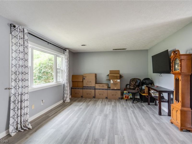 7320 Lourelton Avenue NW, North Canton, OH 44720 Photo 4