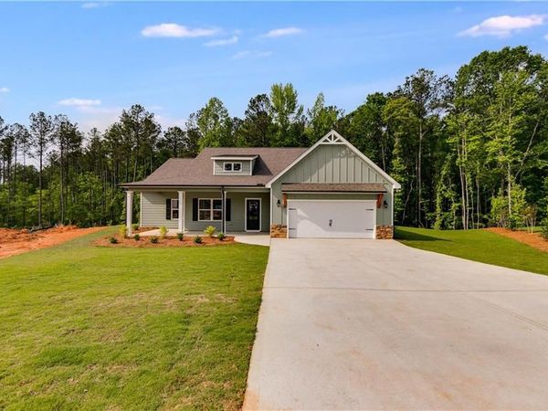 8981 Callaway Drive , Winston, GA 30170