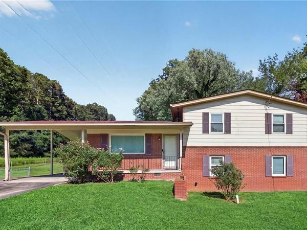 3008 Thornberry Lane SW, Atlanta, GA 30331